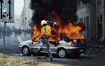 Genoa - Camera thrown into burning vehicle