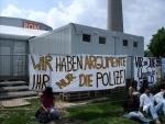 Duesseldorf: "We have arguments, you have only the police"