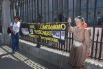 Save Guantanamo Prisoners. Buckingham Palace, London