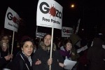 People opposing mass murder begin to assemble on Euston road.