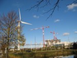 Cranes ruiniing media shots of the wind turbine - gone by next week?