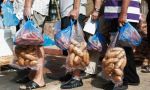 Food distribution organised by Golden Dawn in Athens. Photo: Reuters