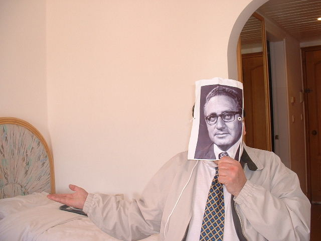 Dr Kissinger is confused! Verr is the graet man?