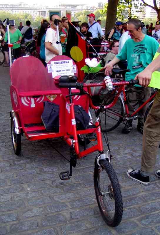 IndyMedia Trike – which will be a street net access point during the G8 protests
