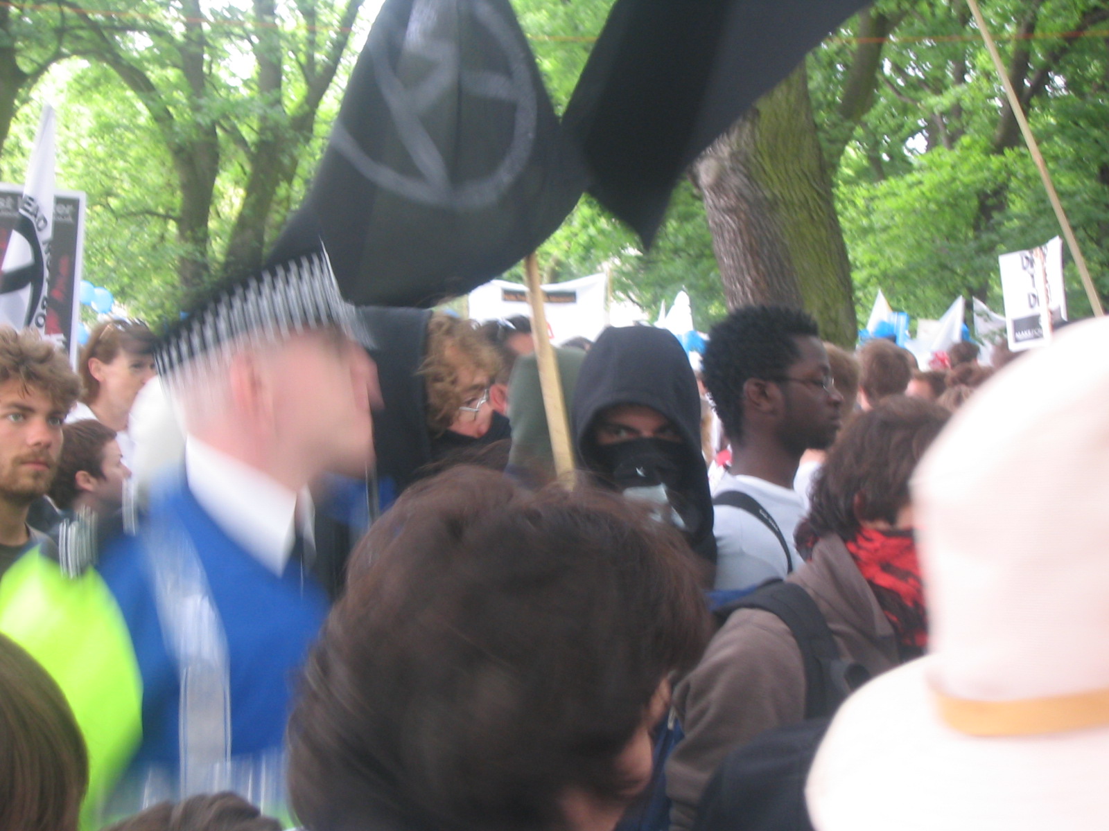 Black Bloc and Police 1