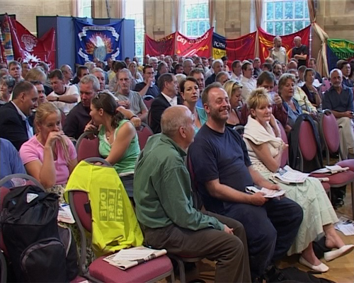 Videosyill: the crowd waiting for speaches to begin