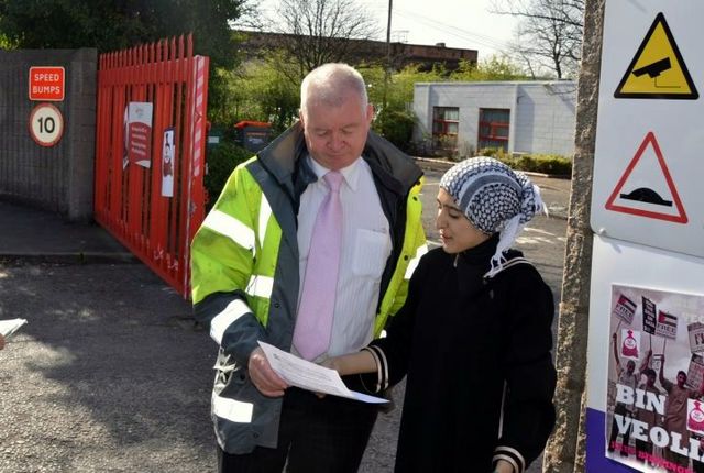'Stop supporting the occupation' the message in letter handed to Veolia manager